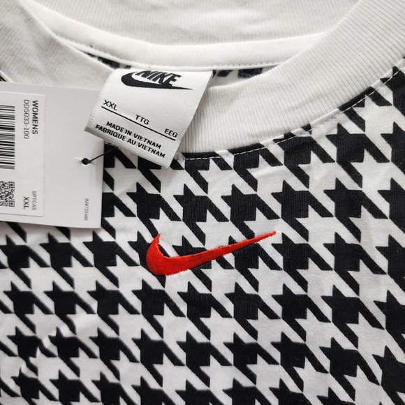 NWT Women's Nike Sportswear Icon Clash Top - Picture 5 of 7